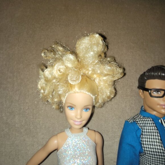 Modern Barbie & Ken - Picture 4 of 9